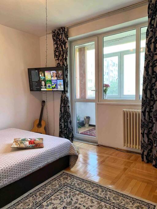 Central Apartment Muncii Area Netflix Bükreş Dış mekan fotoğraf